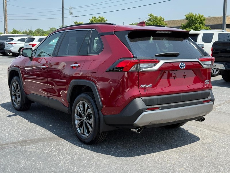 Toyota RAV4 Hybrid Vehicle Image 05