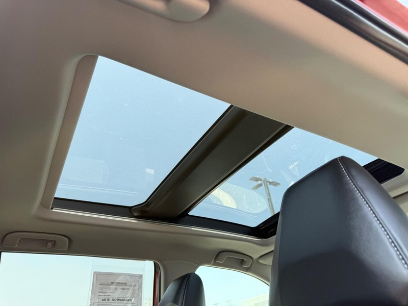 Toyota RAV4 Hybrid Vehicle Image 12