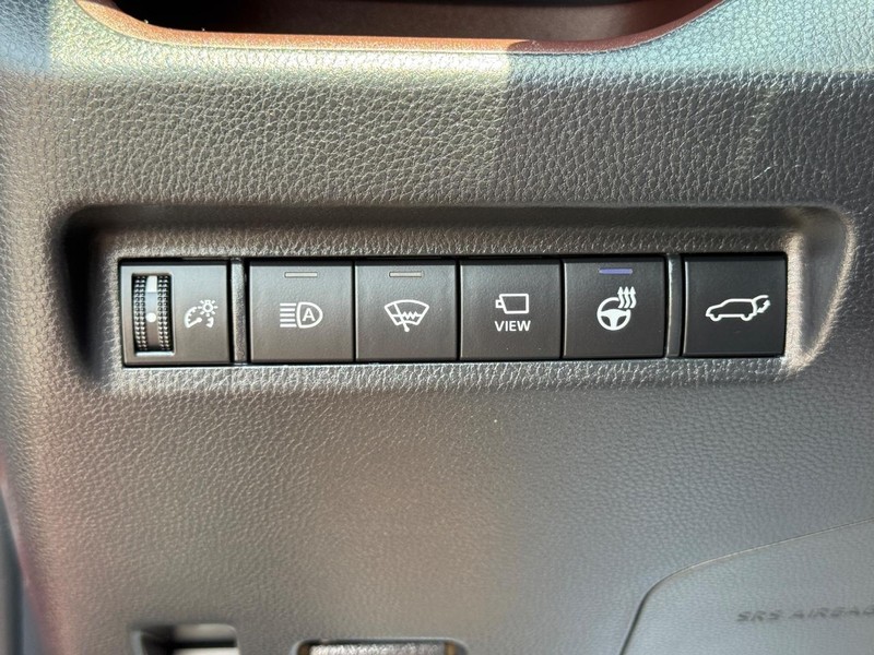 Toyota RAV4 Hybrid Vehicle Image 24