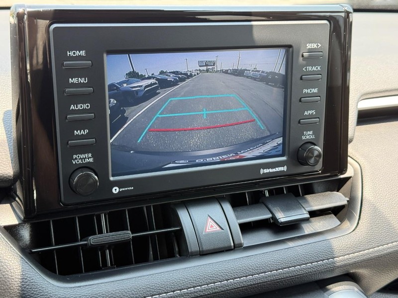 Toyota RAV4 Vehicle Image 18