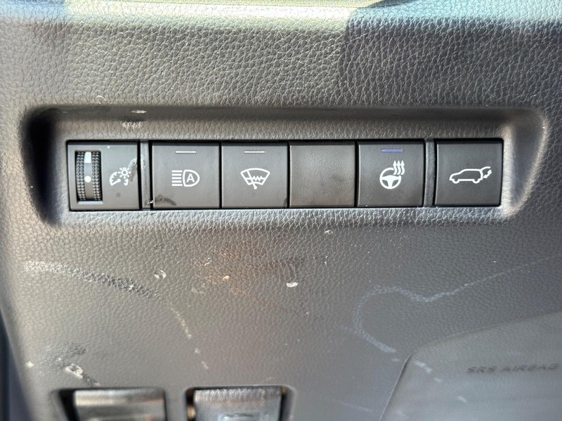 Toyota RAV4 Vehicle Image 23
