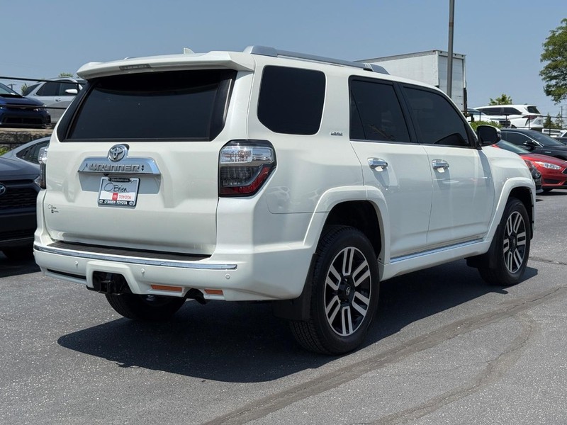 Toyota 4Runner Vehicle Image 03