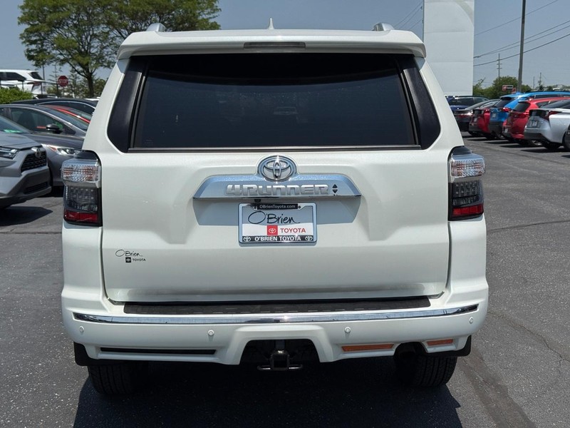 Toyota 4Runner Vehicle Image 04