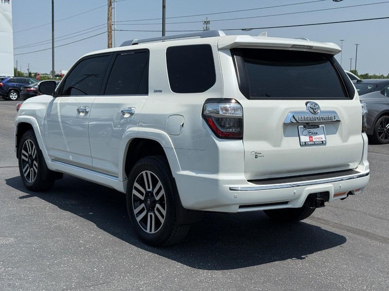 Toyota 4Runner Vehicle Image 05