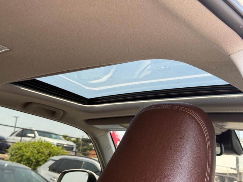 Toyota 4Runner Vehicle Image 11