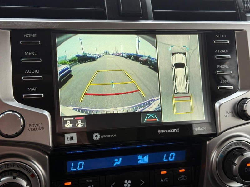 Toyota 4Runner Vehicle Image 18