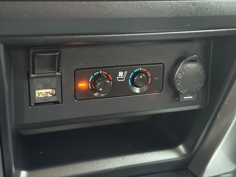 Toyota 4Runner Vehicle Image 20