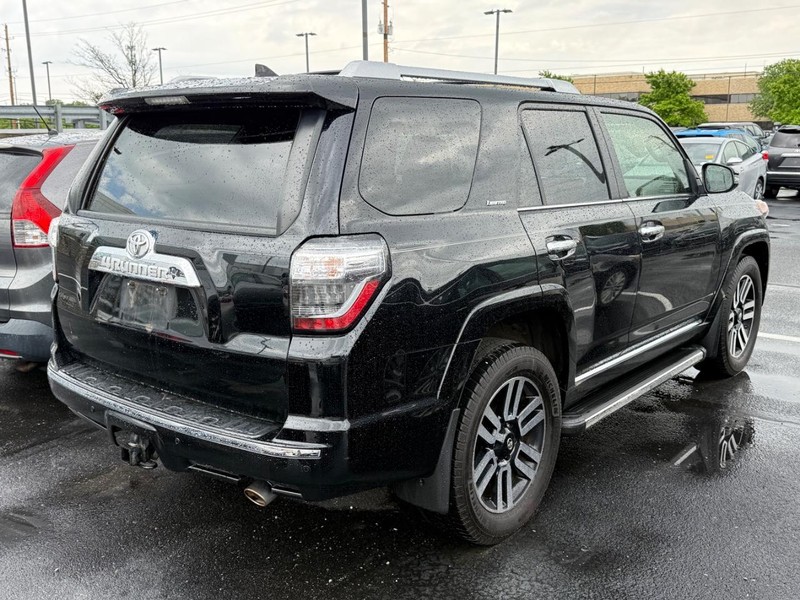 Toyota 4Runner Vehicle Image 04