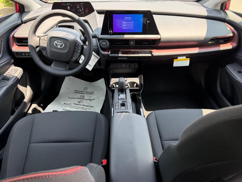 Toyota Prius Plug-In Hybrid Vehicle Image 06