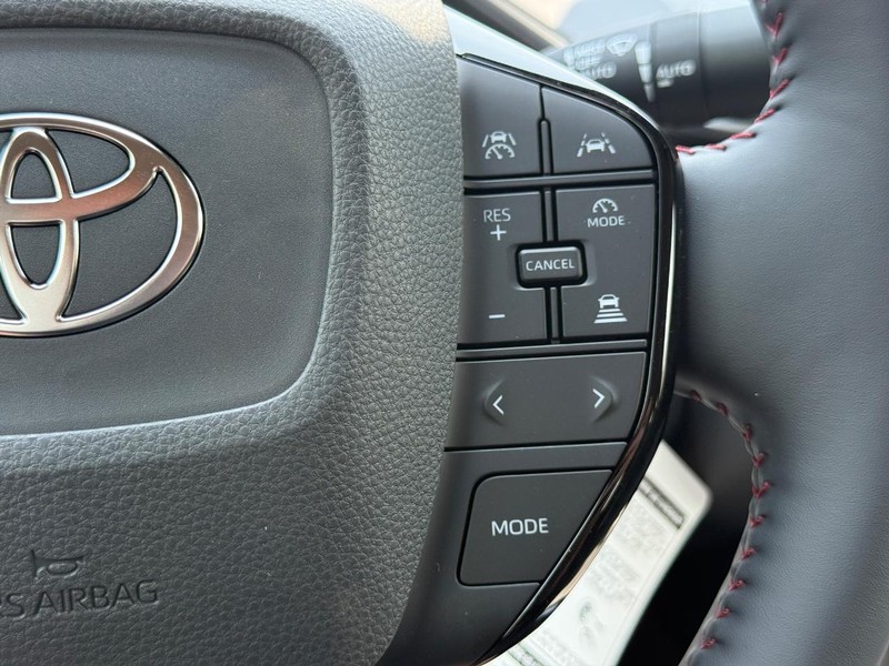 Toyota Prius Plug-In Hybrid Vehicle Image 09