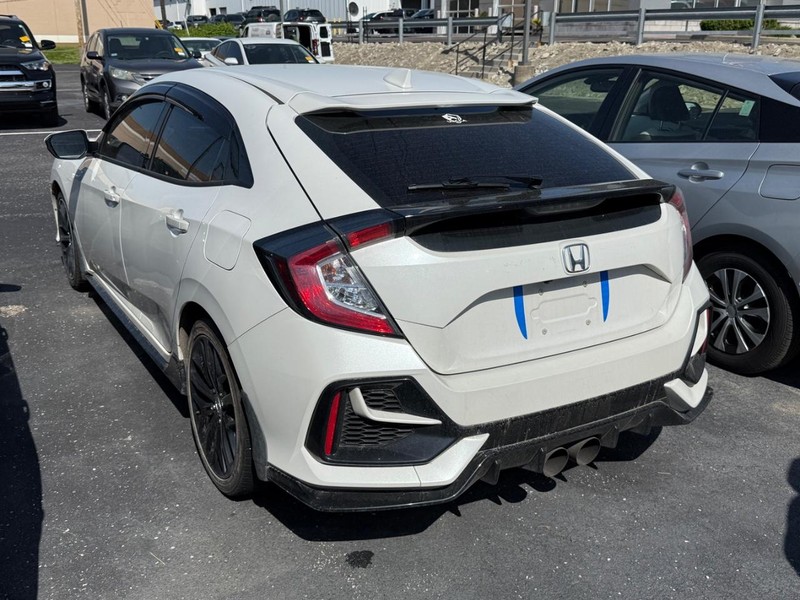 Honda Civic Hatchback Vehicle Image 03