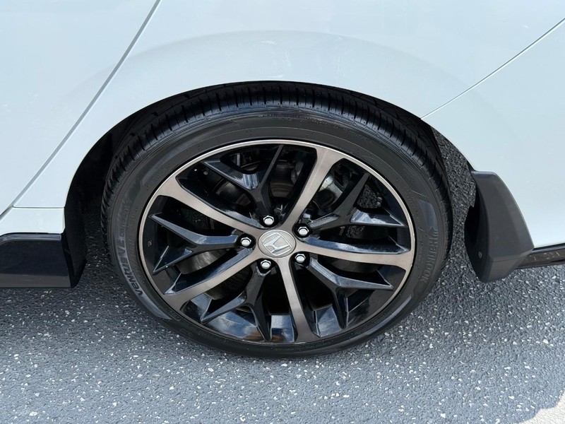 Honda Civic Hatchback Vehicle Image 06