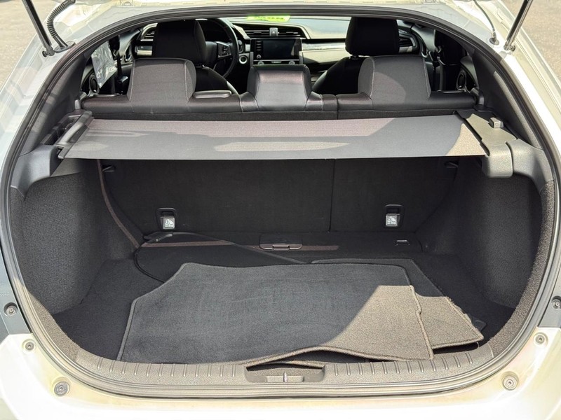 Honda Civic Hatchback Vehicle Image 07