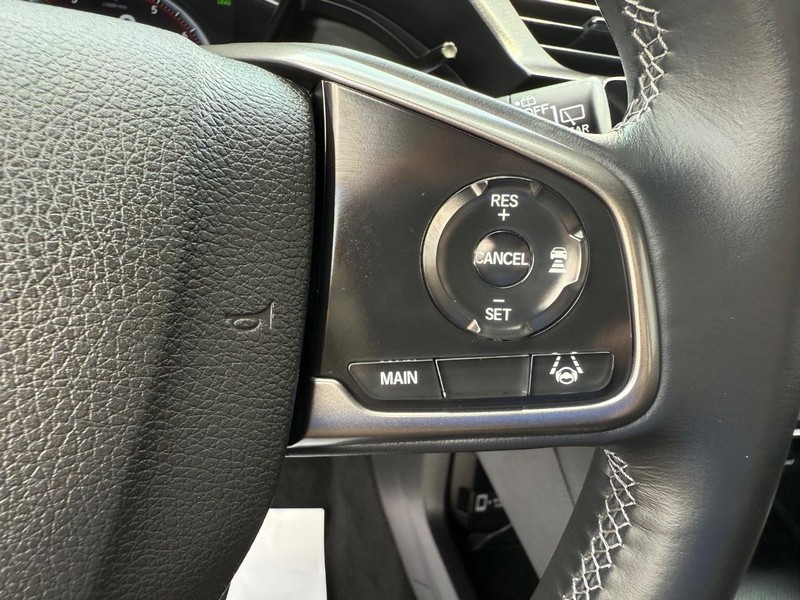 Honda Civic Hatchback Vehicle Image 14