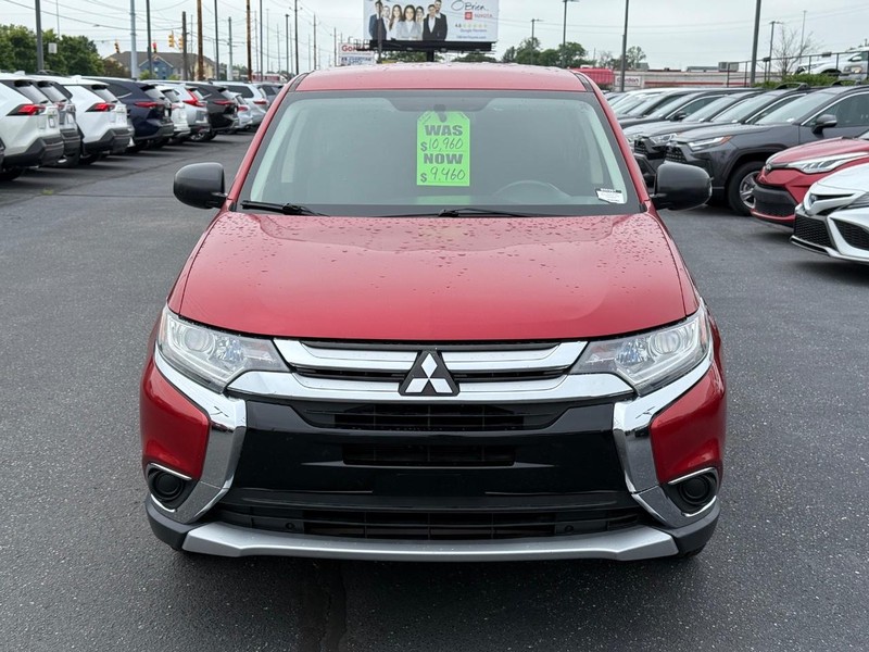 Mitsubishi Outlander Vehicle Image 09