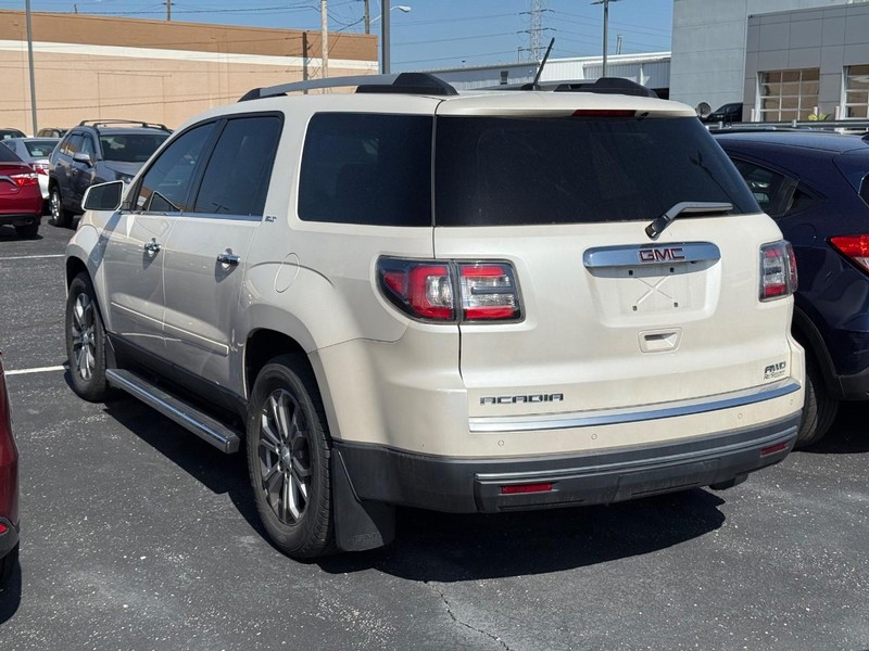 GMC Acadia Vehicle Image 03