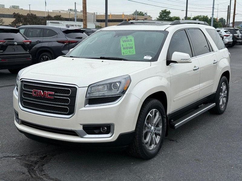 GMC Acadia Vehicle Image 09