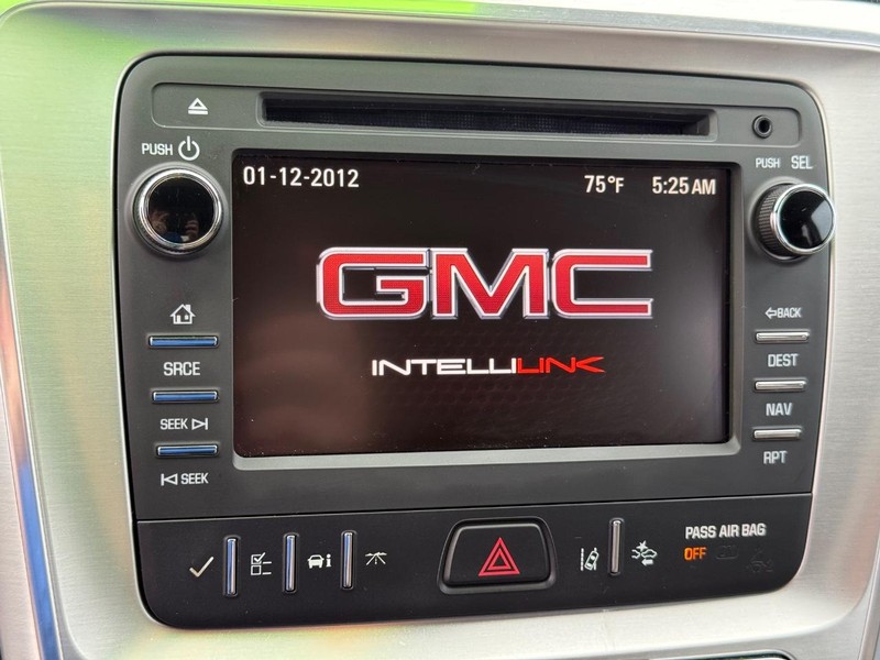 GMC Acadia Vehicle Image 19