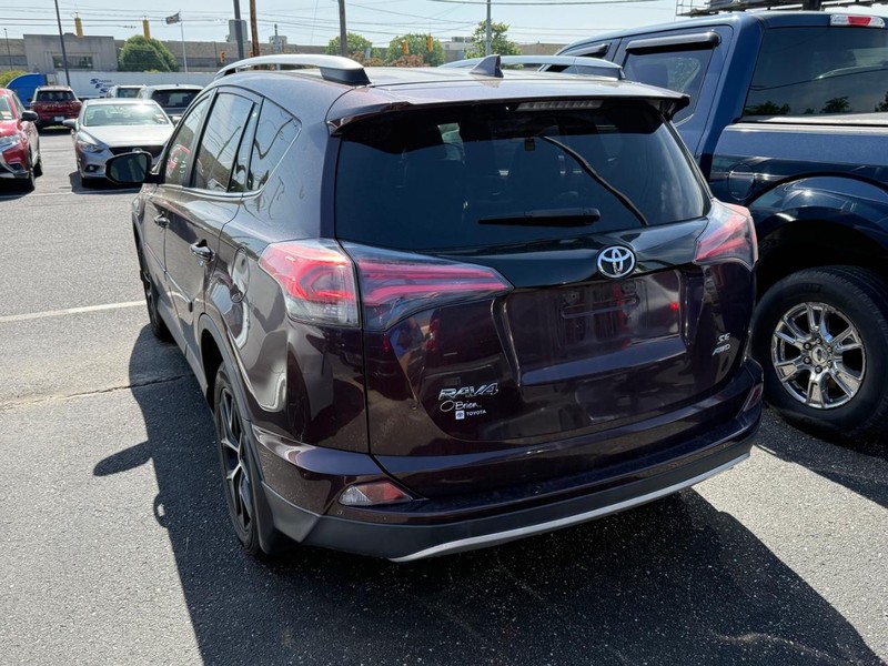 Toyota RAV4 Vehicle Image 03