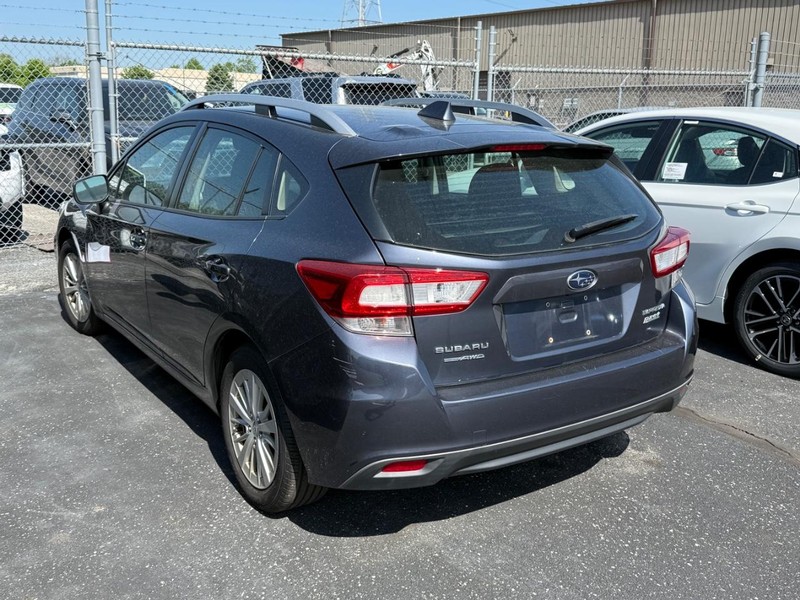Subaru Impreza Vehicle Image 03