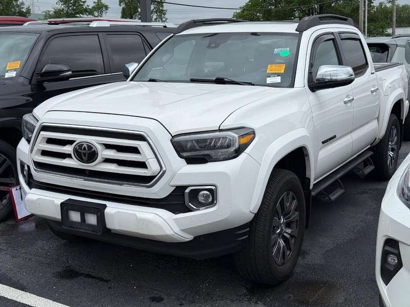 Toyota Tacoma 4WD Vehicle Image 02