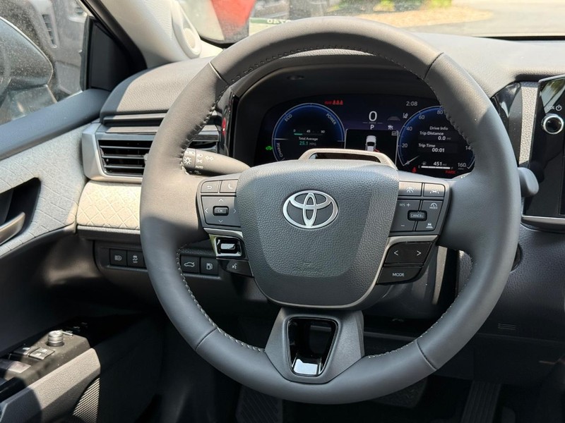 Toyota Camry Vehicle Image 08