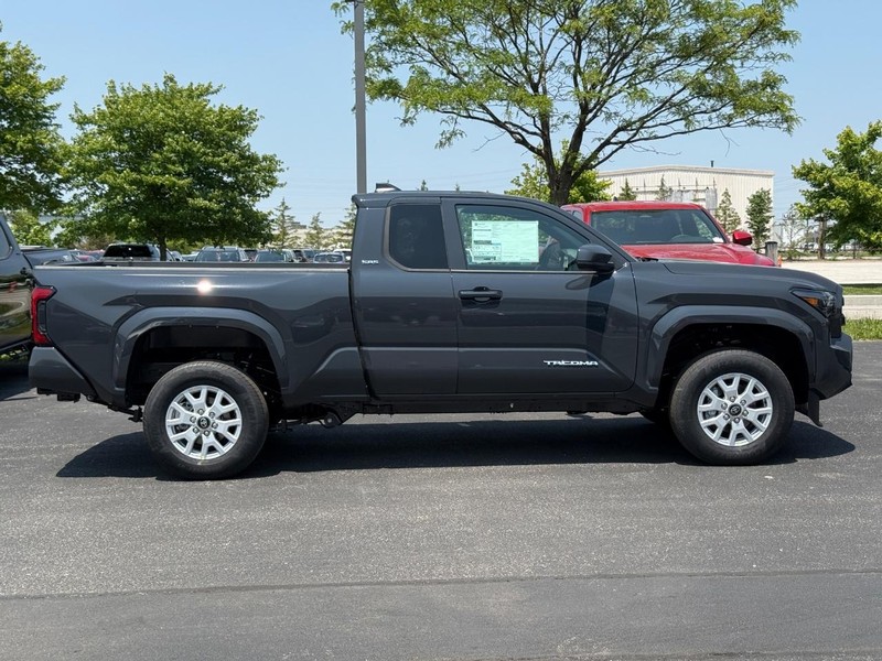 Toyota Tacoma 2WD Vehicle Image 02