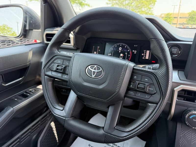 Toyota Tacoma 2WD Vehicle Image 08