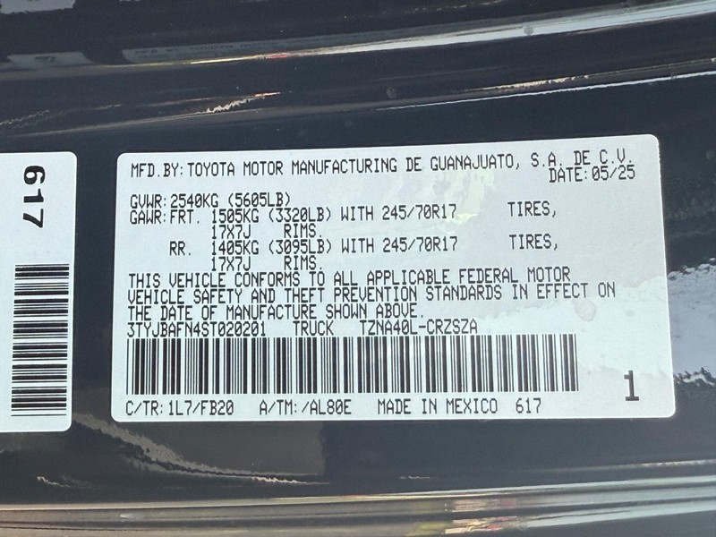 Toyota Tacoma 2WD Vehicle Image 21