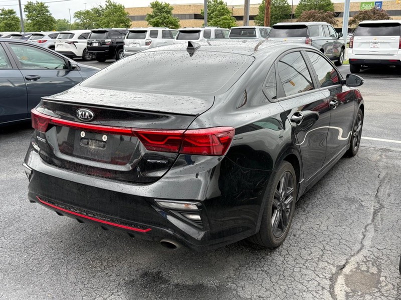 Kia Forte Vehicle Image 04