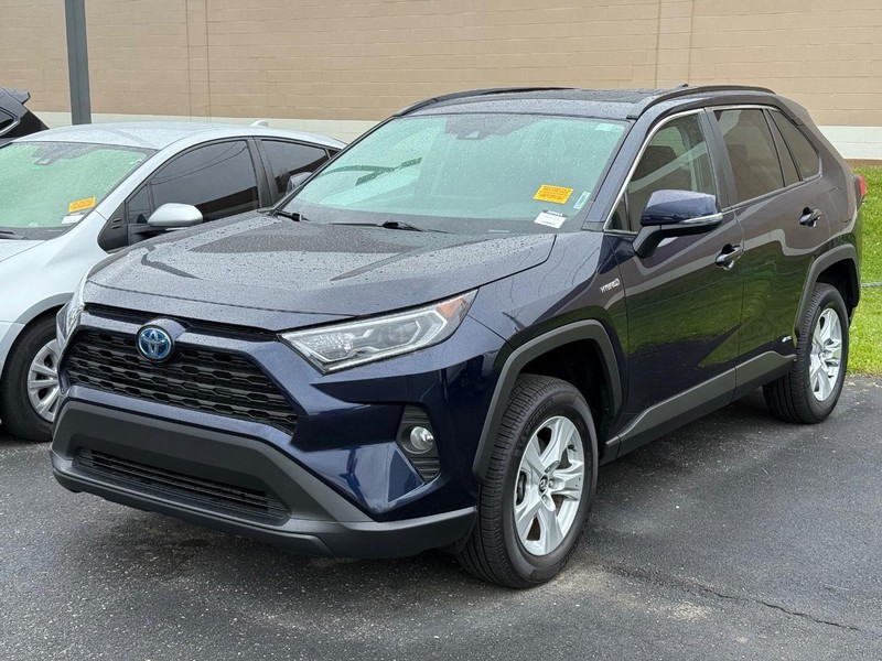 Toyota RAV4 Hybrid Vehicle Image 02