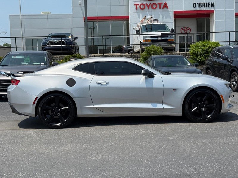Chevrolet Camaro Vehicle Image 02