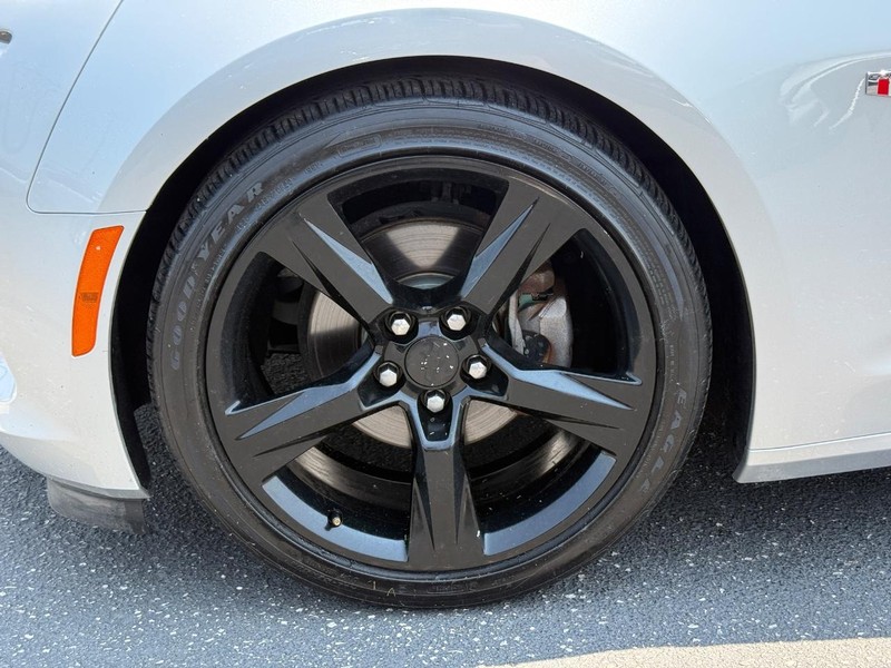 Chevrolet Camaro Vehicle Image 07