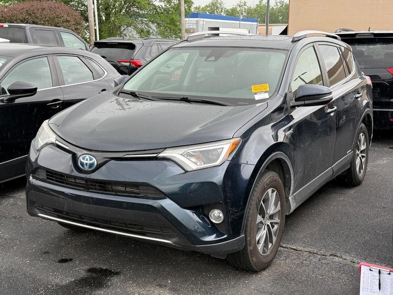 Toyota RAV4 Hybrid Vehicle Image 02