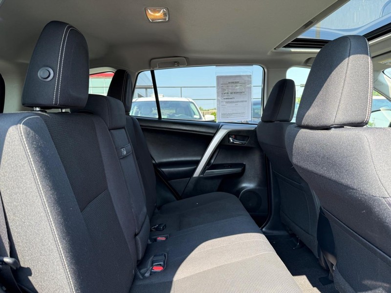 Toyota RAV4 Hybrid Vehicle Image 11