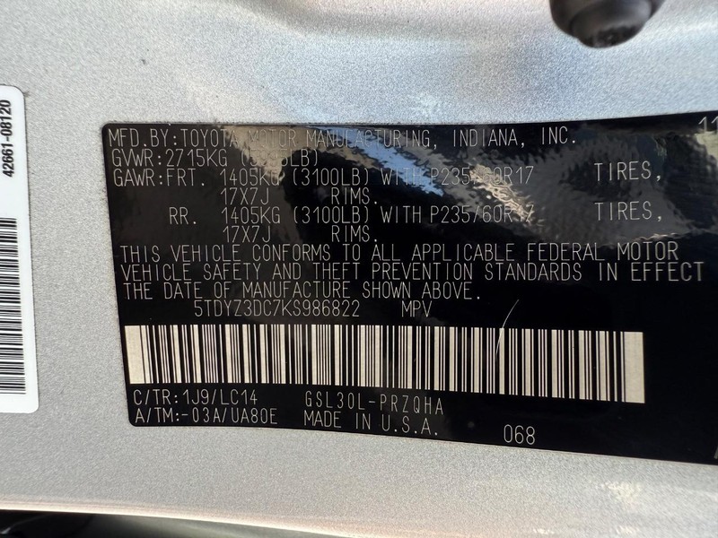 Toyota Sienna Vehicle Image 30