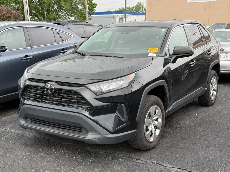 Toyota RAV4 Vehicle Image 02