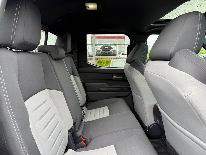 Toyota Tacoma 4WD Vehicle Image 10