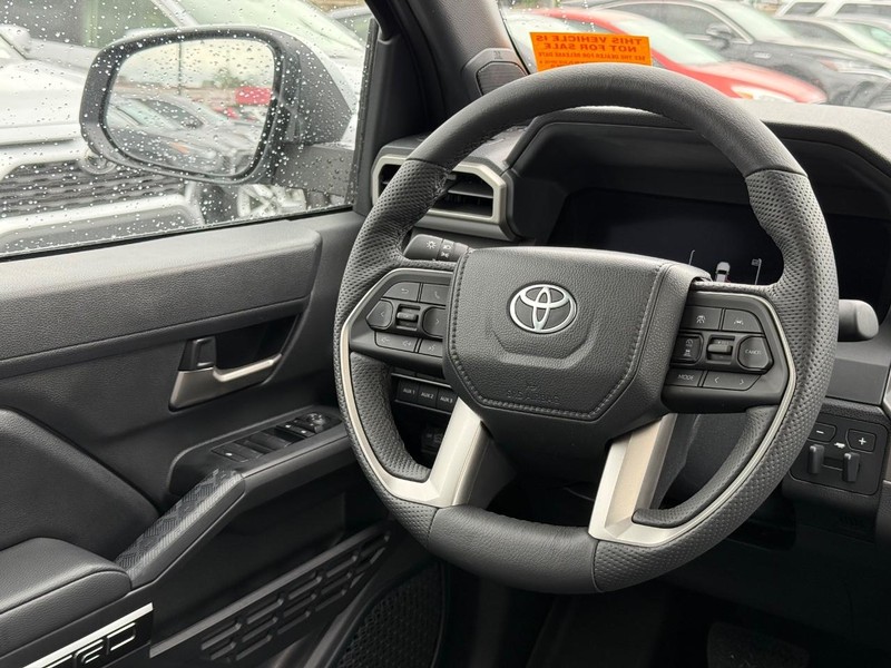 Toyota Tacoma 4WD Vehicle Image 12