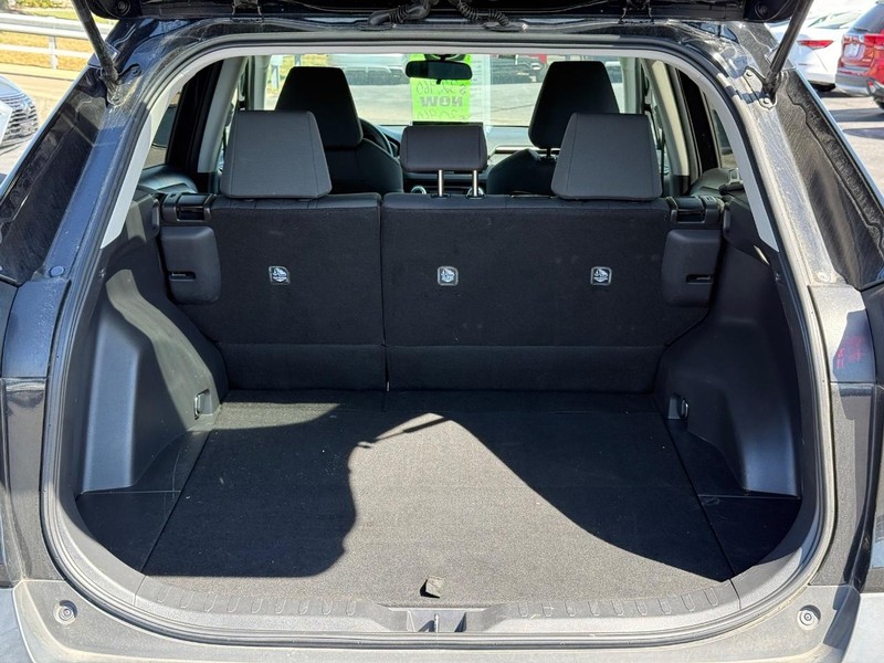 Toyota RAV4 Vehicle Image 07