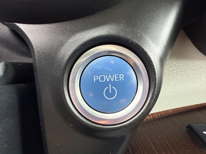 Toyota Sienna Vehicle Image 16