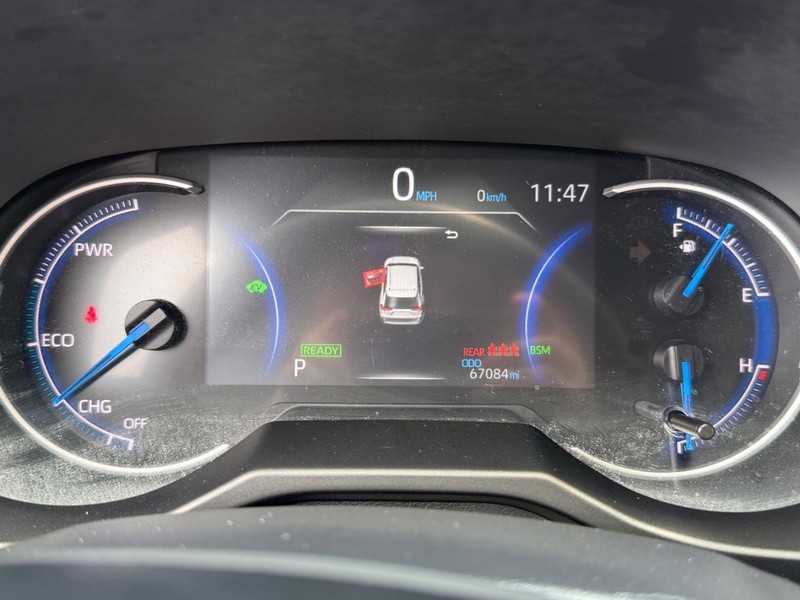 Toyota RAV4 Hybrid Vehicle Image 24