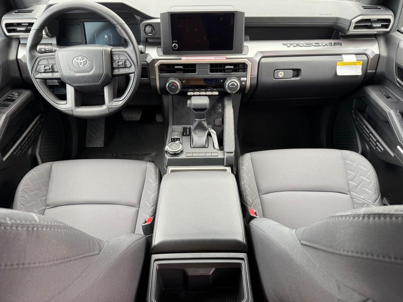 Toyota Tacoma 4WD Vehicle Image 05