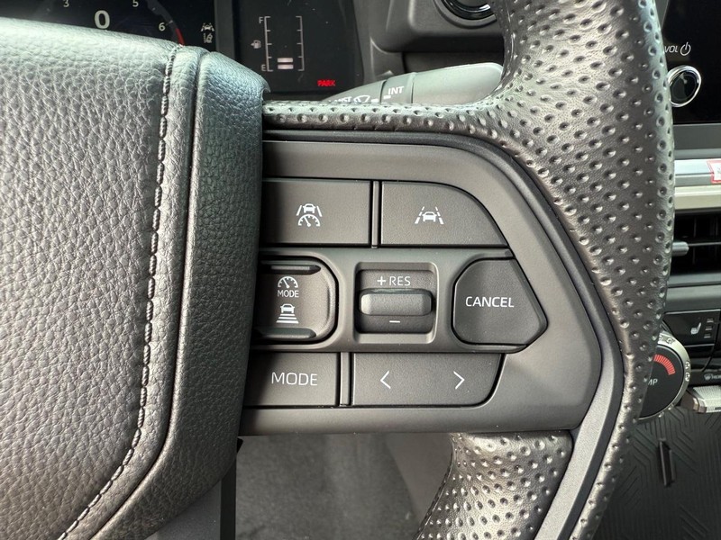 Toyota Tacoma 4WD Vehicle Image 08
