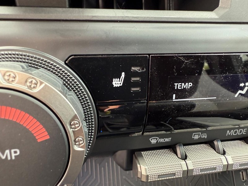 Toyota Tacoma 4WD Vehicle Image 10