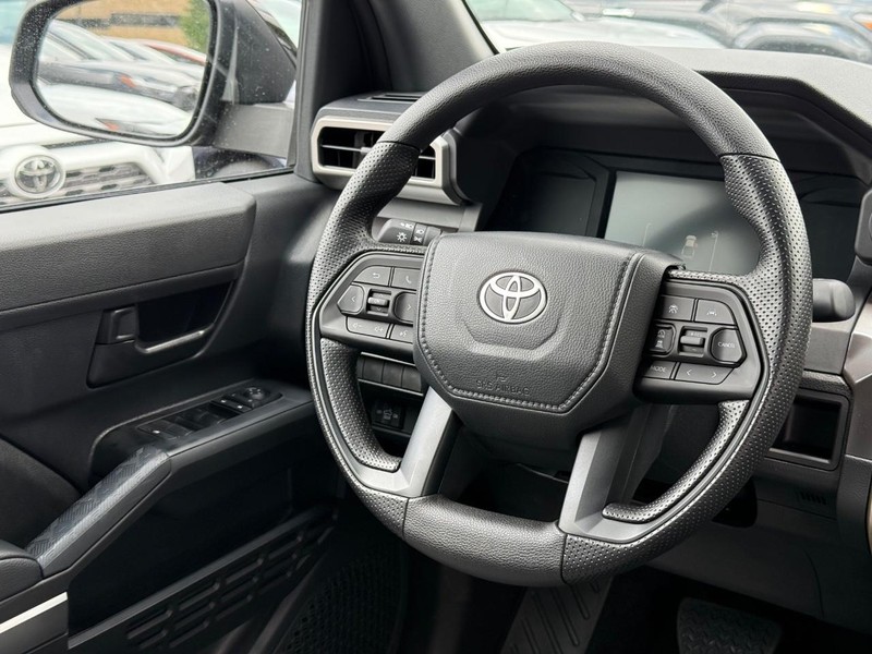 Toyota Tacoma 4WD Vehicle Image 06