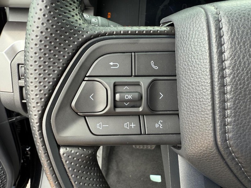 Toyota Tacoma 4WD Vehicle Image 07