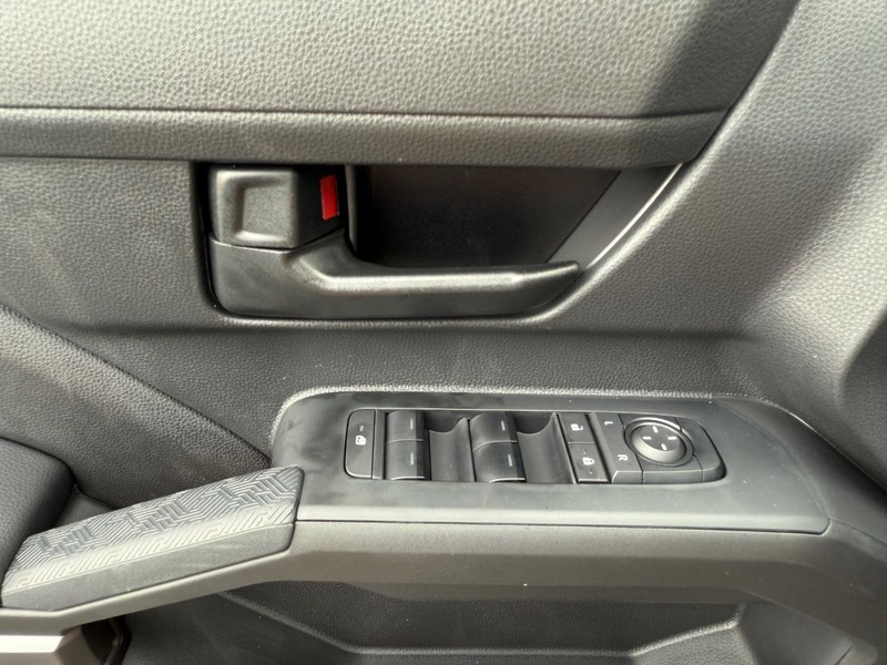 Toyota Tacoma 4WD Vehicle Image 18