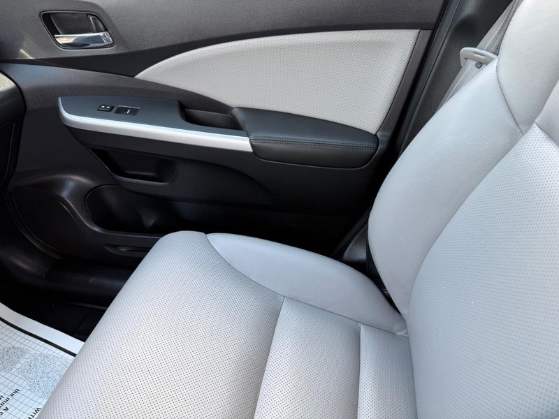 Honda CR-V Vehicle Image 23