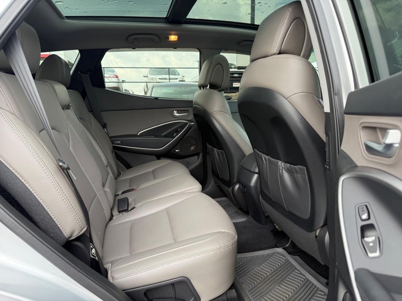Hyundai Santa Fe Sport Vehicle Image 11